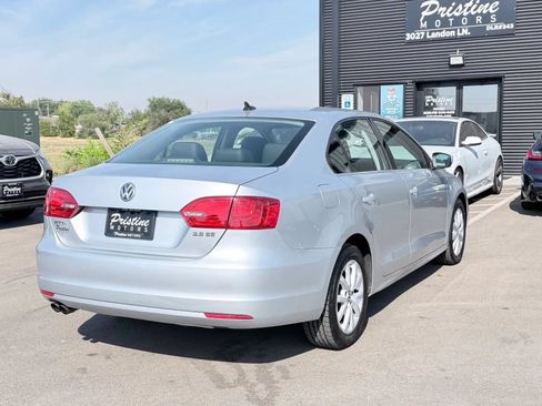 Used 2013 Volkswagen Jetta SE FWD image 5