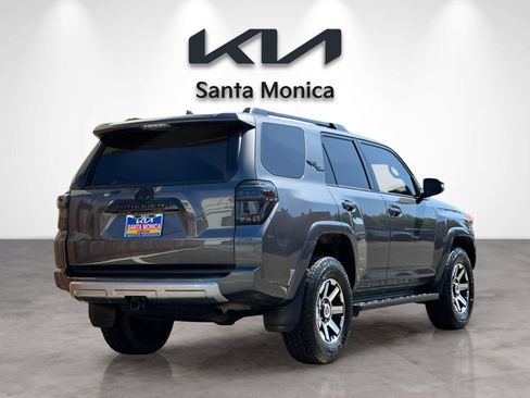 Used 2022 Toyota 4Runner TRD Off-Road Premium w/ Moonroof Package AWD/4WD image 6