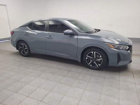 Used 2024 Nissan Sentra SV FWD image 11