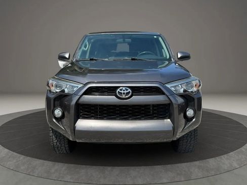 Used 2014 Toyota 4Runner SR5 RWD image 2