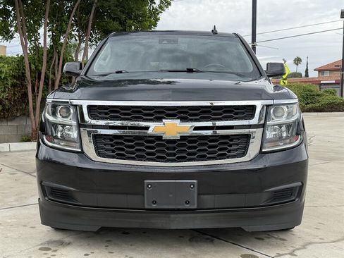 Used 2020 Chevrolet Suburban LT RWD image 8