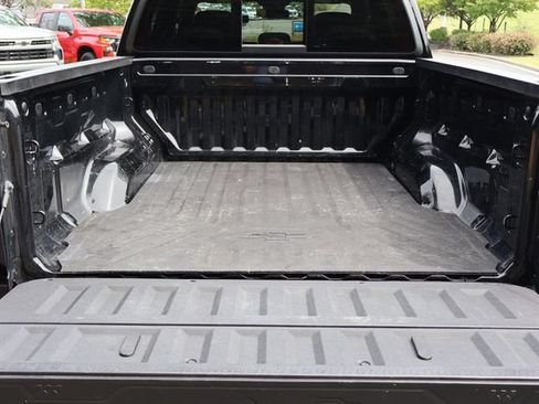 Used 2026 Chevrolet Colorado Trail Boss AWD/4WD image 21