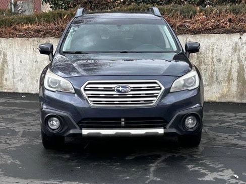 Used 2015 Subaru Outback 2.5i Limited AWD/4WD image 8