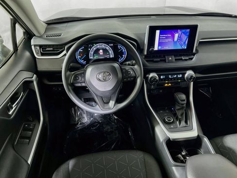 Certified 2025 Toyota RAV4 XLE AWD/4WD image 19