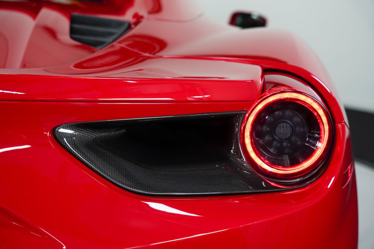 Used 2017 Ferrari 488 Spider RWD image 26