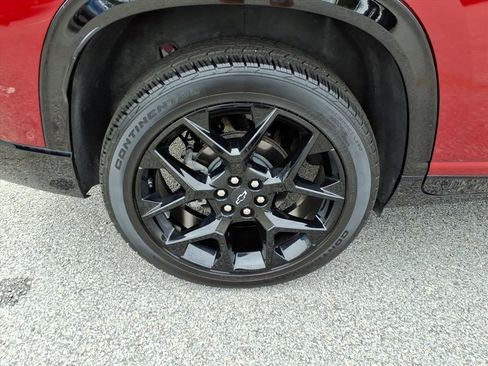 Used 2024 Chevrolet Traverse RS w/ LPO, Floor Liner Package image 11