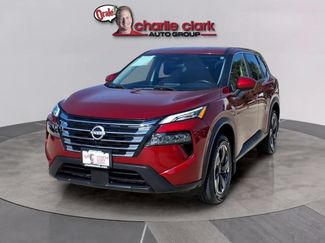 Used 2024 Nissan Rogue SV FWD video 1