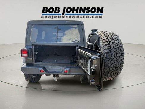 Used 2025 Jeep Wrangler Unlimited Sport AWD/4WD image 4