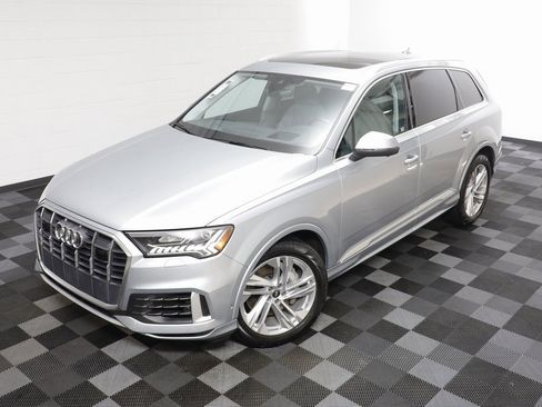 Used 2023 Audi Q7 3.0T Prestige image 2