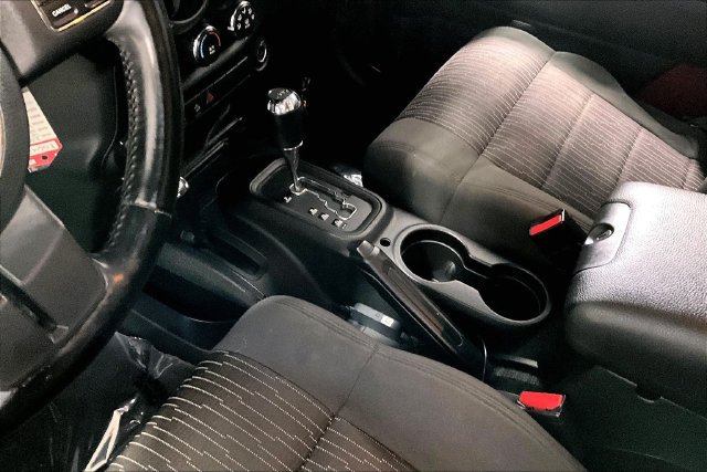 Used 2012 Jeep Wrangler Sport AWD/4WD image 18