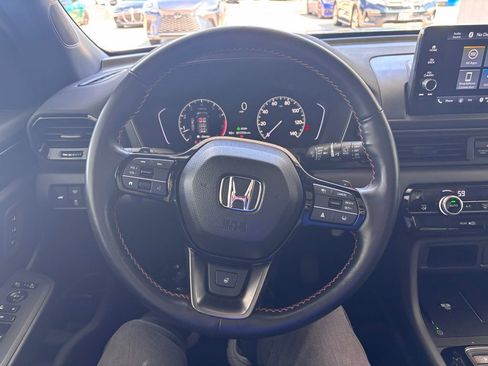 Used 2024 Honda Pilot TrailSport image 23