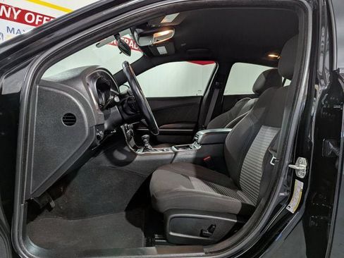 Used 2023 Dodge Charger SXT image 18