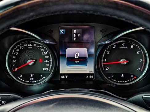 Used 2019 Mercedes-Benz GLC 300 GLC 300 image 23