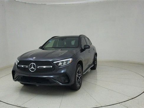 Used 2024 Mercedes-Benz GLC 300 GLC 300 w/ AMG Line image 64