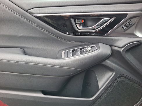 Used 2023 Subaru Outback Limited image 12