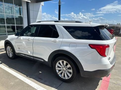 Used 2022 Ford Explorer King Ranch w/ Class IV Trailer Tow Package AWD/4WD image 2