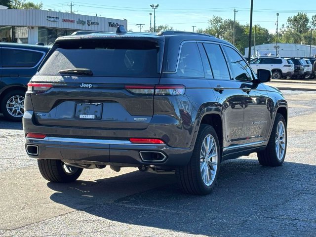 Used 2024 Jeep Grand Cherokee Summit AWD/4WD image 39