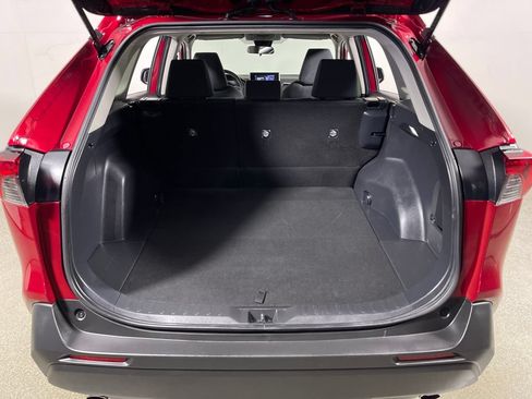 Certified 2025 Toyota RAV4 LE AWD/4WD image 10