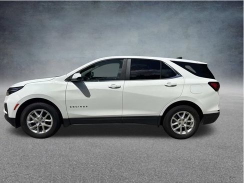Used 2023 Chevrolet Equinox LS w/ LPO, Floor Liner Package FWD image 6