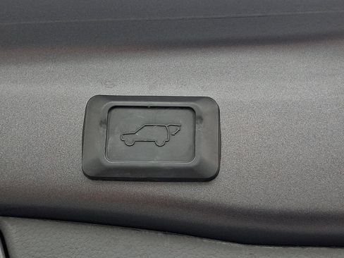 Used 2024 Toyota RAV4 XLE w/ Convenience Package AWD/4WD image 31