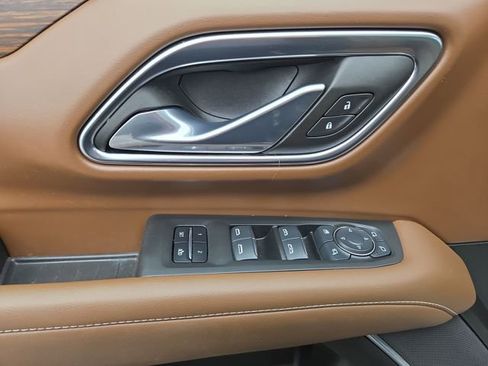 Used 2024 Chevrolet Suburban High Country w/ Max Trailering Package image 15