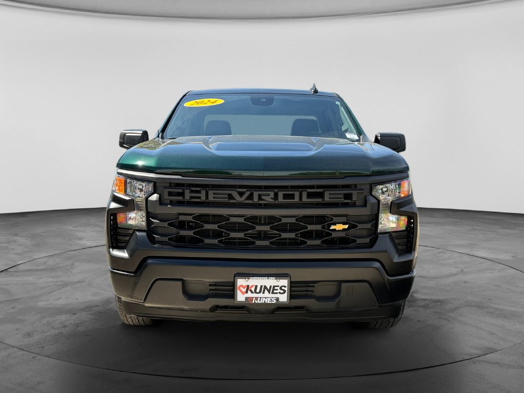 Used 2024 Chevrolet Silverado 1500 W/T w/ Trailering Package RWD image 2