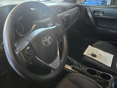 Used 2016 Toyota Corolla S FWD image 3