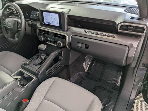 Used 2024 Toyota Tacoma SR5 AWD/4WD image 28