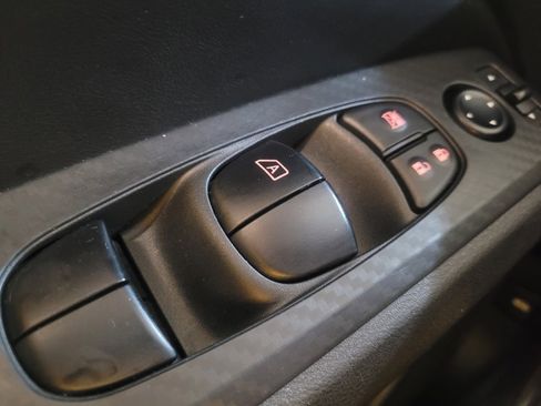 Used 2024 Nissan Altima 2.5 SV image 27