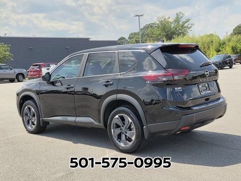 Used 2026 Nissan Rogue SV FWD image 3