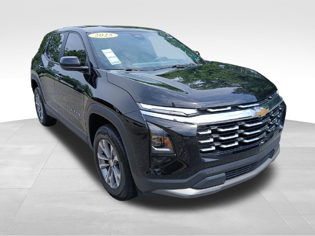 Used 2025 Chevrolet Equinox LT AWD/4WD image 9