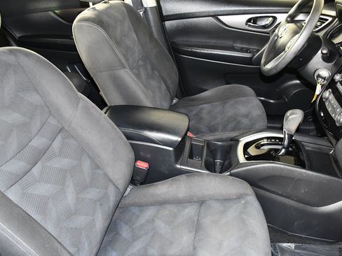 Used 2015 Nissan Rogue S AWD/4WD image 40