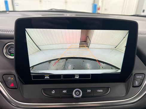Used 2025 Chevrolet Blazer LT AWD/4WD image 15