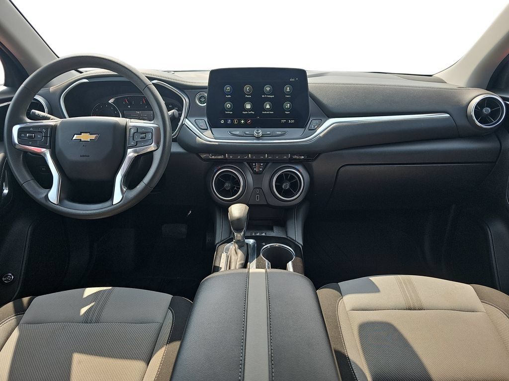 Used 2023 Chevrolet Blazer LT w/ Convenience Package FWD image 9