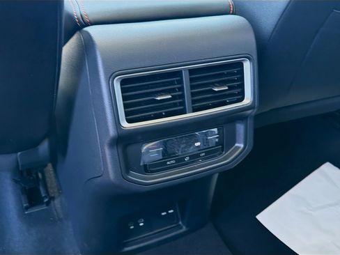 New 2026 Volkswagen Atlas Peak Edition AWD/4WD image 19