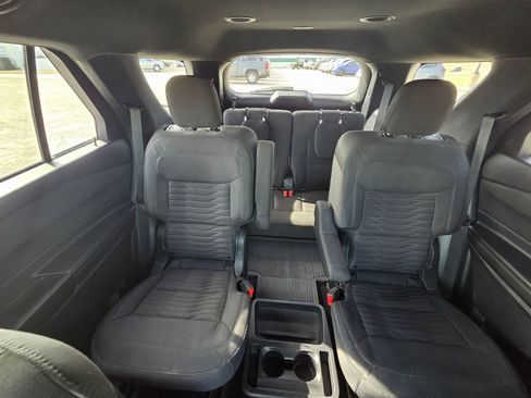Used 2020 Ford Explorer XLT w/ Comfort Package image 22