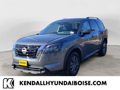 Used 2025 Nissan Pathfinder SV