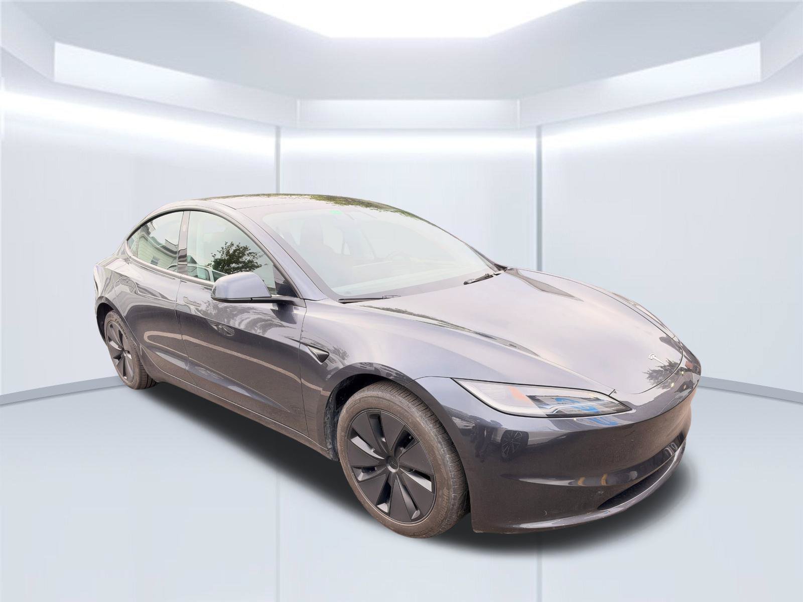 Used 2024 Tesla Model 3 Standard Range RWD image 2