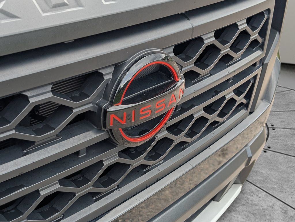 Certified 2022 Nissan Frontier PRO-4X w/ Off-Road Protection Package AWD/4WD image 10