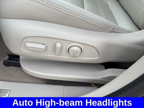 Used 2024 GMC Terrain Denali image 16