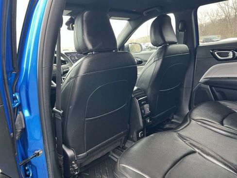 Used 2024 Jeep Compass Limited image 16