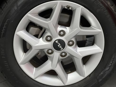 Used 2024 Kia Soul LX w/ Option Group 015 FWD image 64