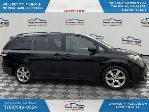 Used 2012 Toyota Sienna SE FWD image 8