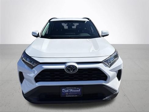 Used 2019 Toyota RAV4 LE w/ Carpet Mat Package AWD/4WD image 2