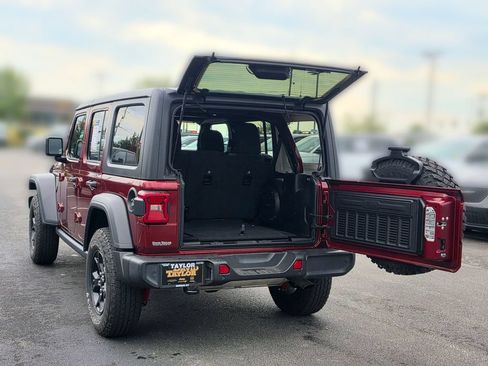 Used 2021 Jeep Wrangler Unlimited Sport AWD/4WD image 34