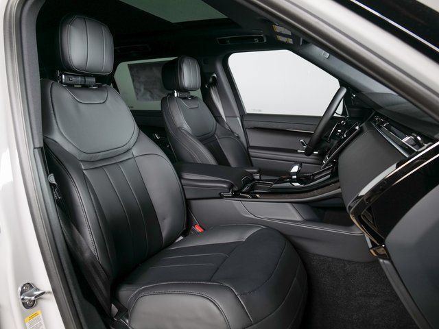 New 2026 Land Rover Range Rover Sport Dynamic SE AWD/4WD image 3