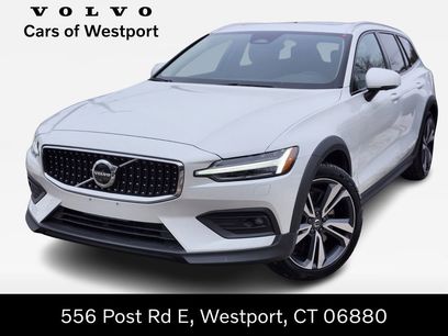 Used 2025 Volvo V60 B5 Cross Country Plus