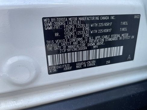 Used 2022 Toyota RAV4 LE image 20