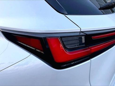Used 2025 Lexus NX 350h AWD w/ Cold Area Package image 28