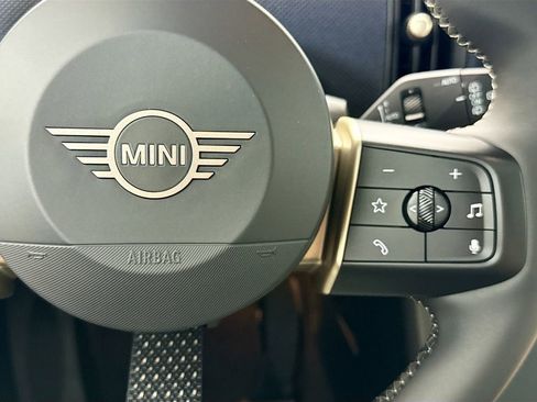 New 2026 MINI Cooper 4-Door Hardtop image 12